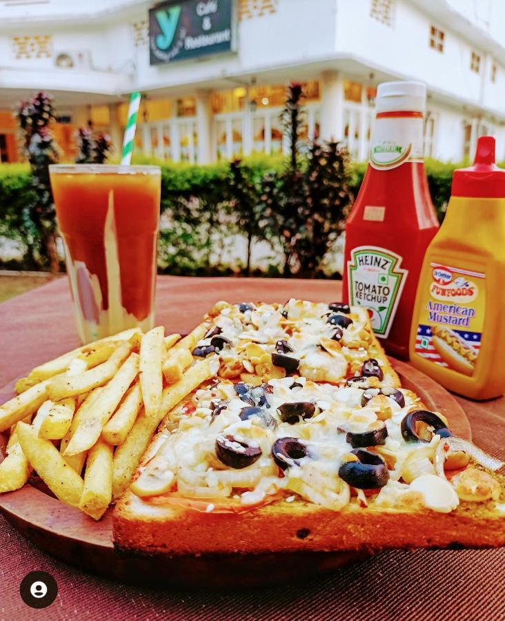 Hotel White House Dehradun Exterior foto