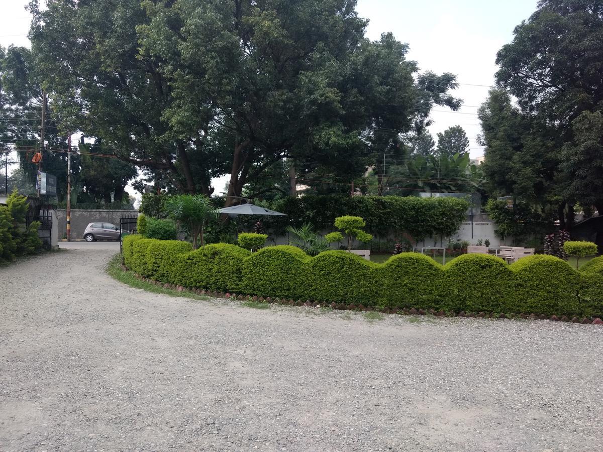 Hotel White House Dehradun Exterior foto